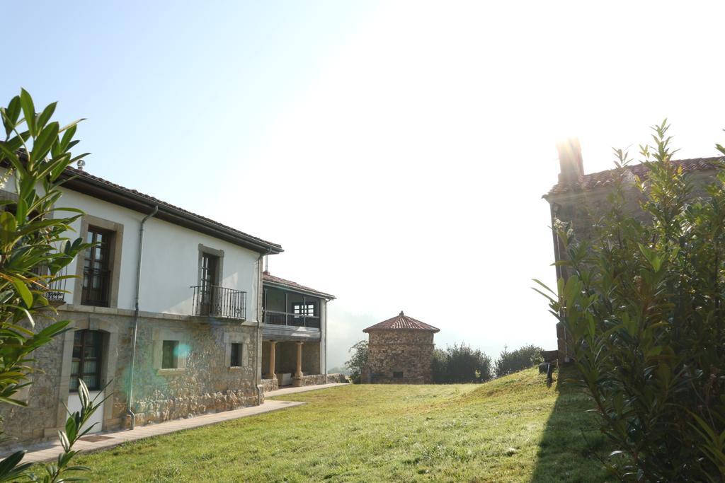 Hotel Casona Cuervo San Tirso de Candamo Extérieur photo