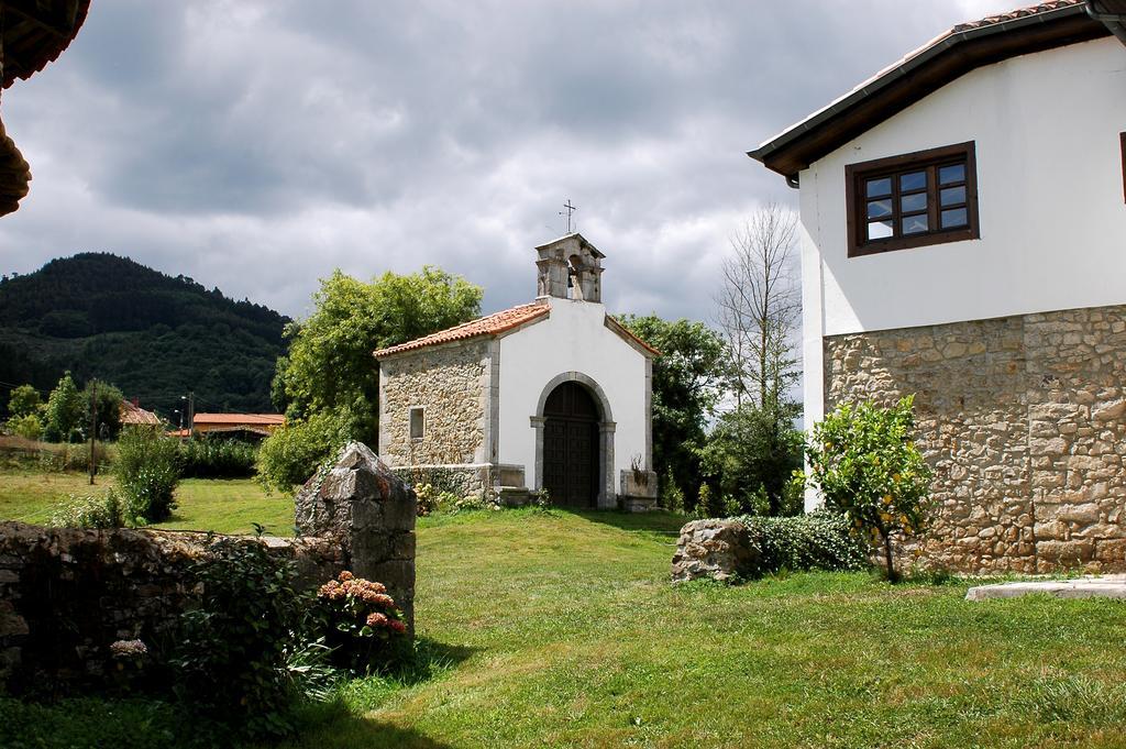 Hotel Casona Cuervo San Tirso de Candamo Extérieur photo