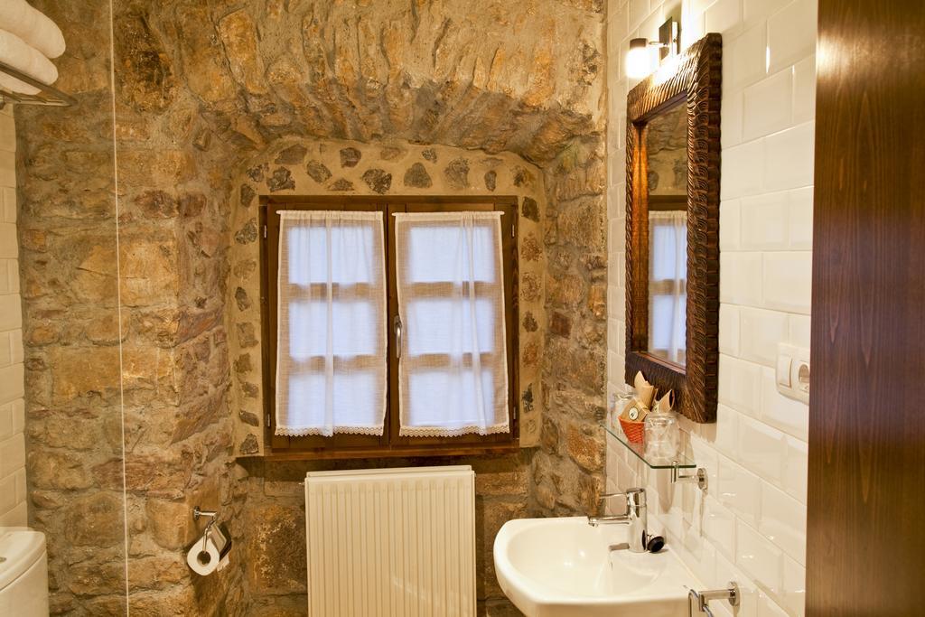 Hotel Casona Cuervo San Tirso de Candamo Extérieur photo
