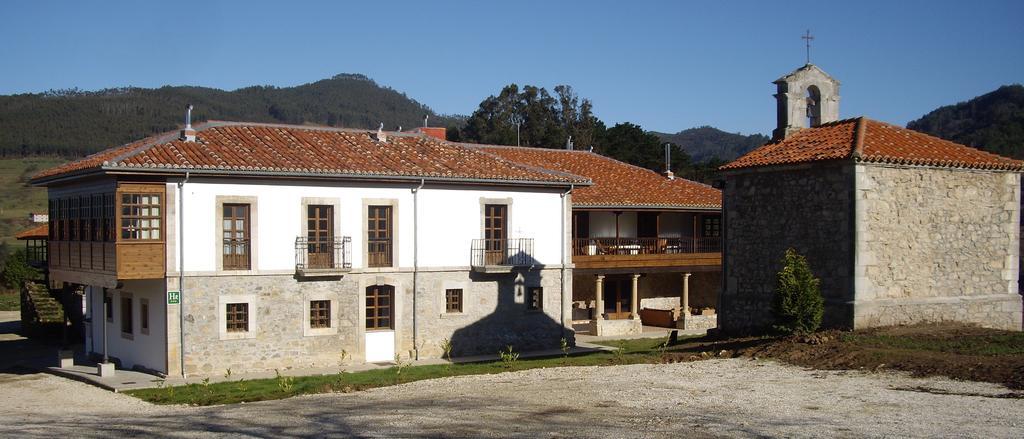 Hotel Casona Cuervo San Tirso de Candamo Extérieur photo