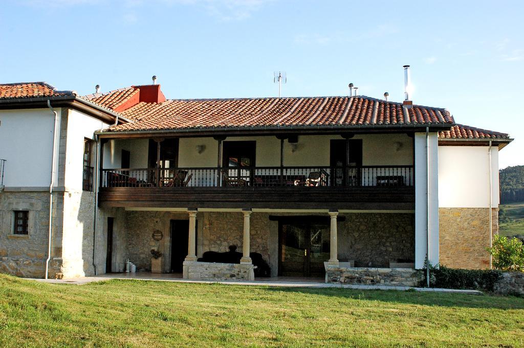Hotel Casona Cuervo San Tirso de Candamo Extérieur photo
