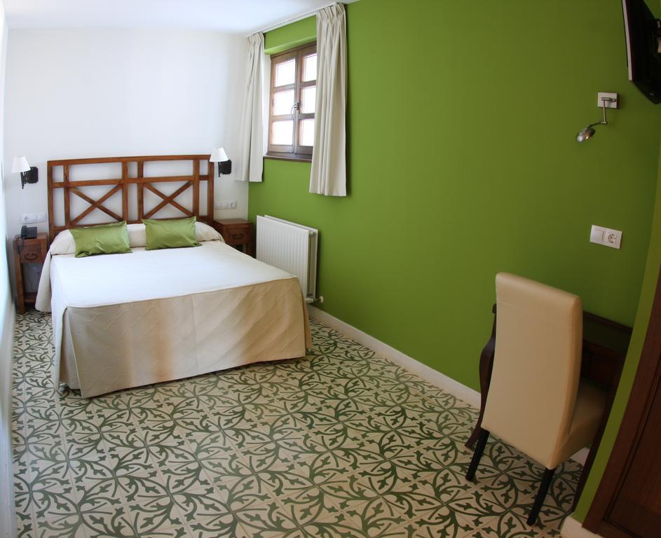 Hotel Casona Cuervo San Tirso de Candamo Extérieur photo