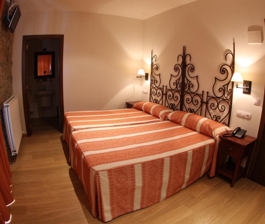 Hotel Casona Cuervo San Tirso de Candamo Extérieur photo